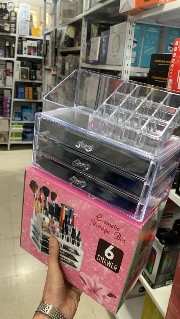 Boîte de rangement de maquillage acrylique avec 3 tiroirs
